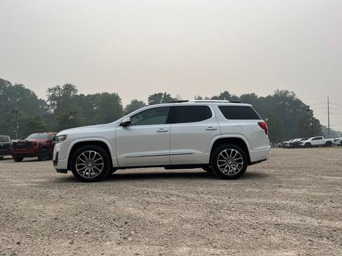 Used 2023 GMC Acadia Denali w/ Denali Ultimate Package AWD/4WD image 16