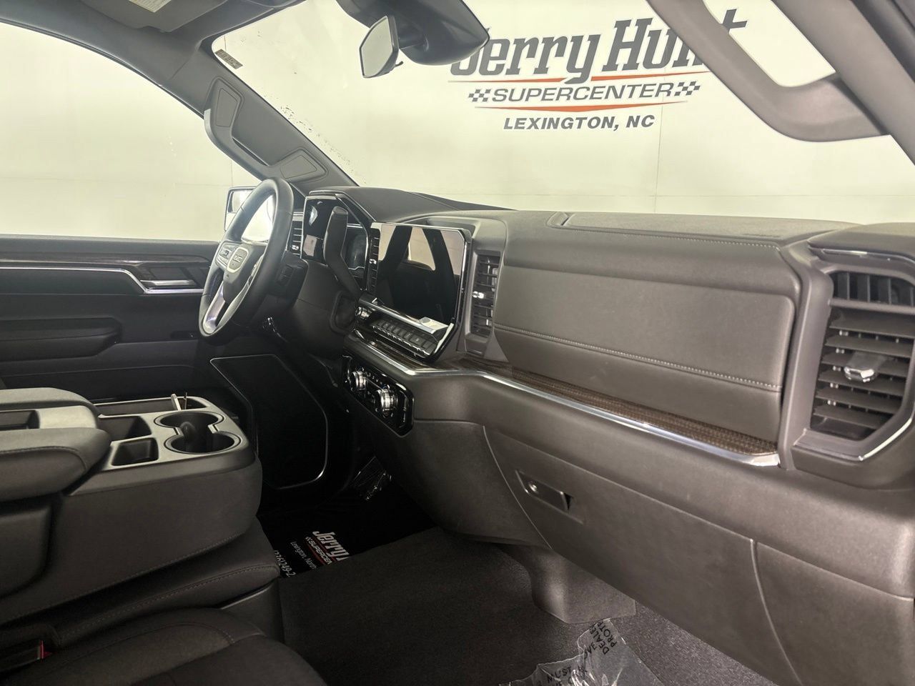 Used 2024 GMC Sierra 1500 Elevation AWD/4WD image 34