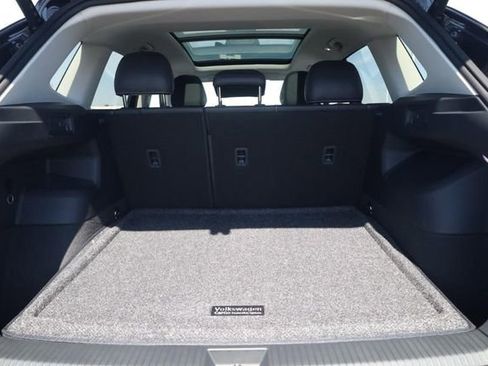 New 2026 Volkswagen Tiguan SE image 21