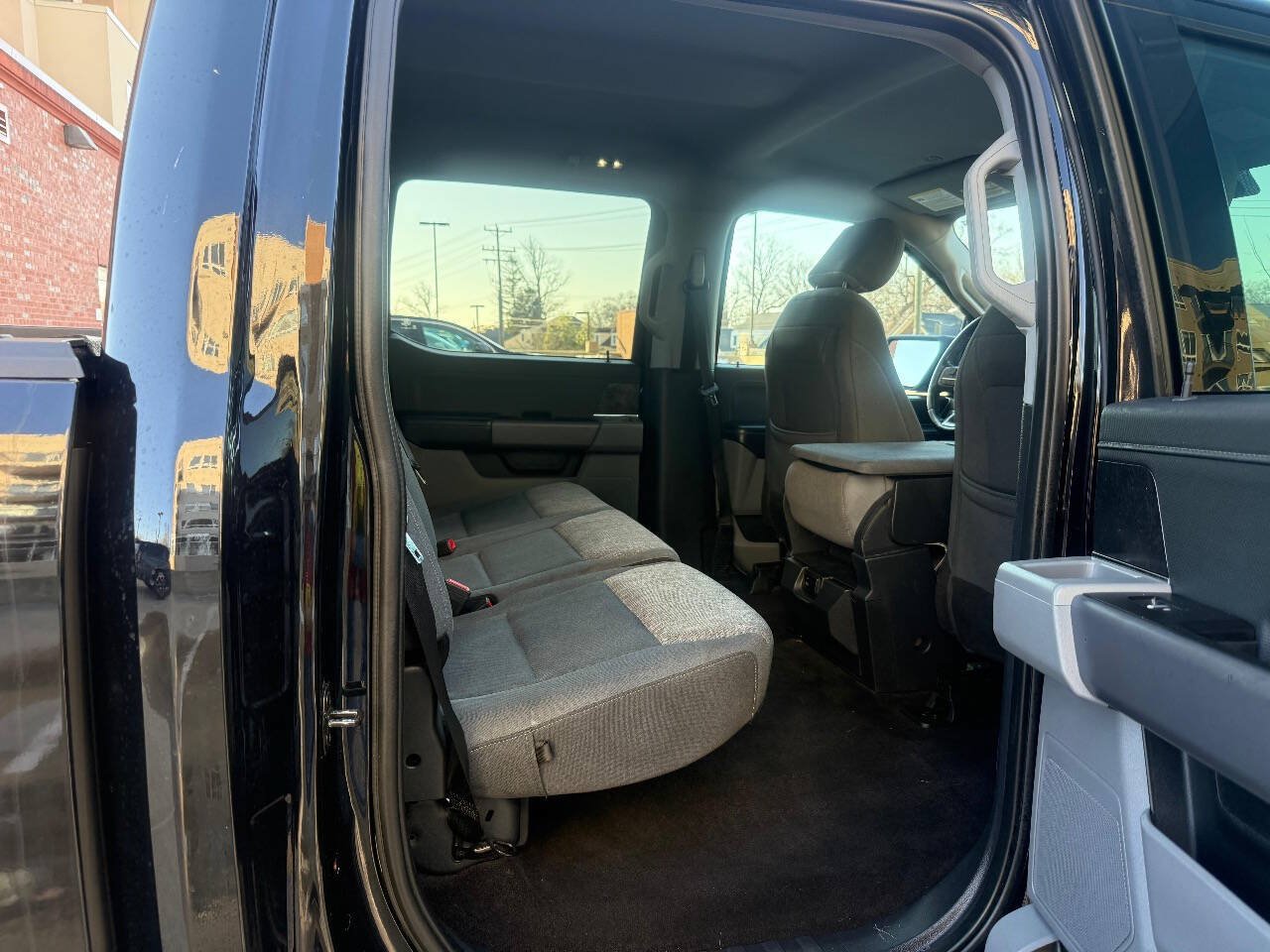Used 2021 Ford F150 XLT w/ Equipment Group 301A Mid RWD image 16