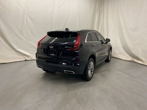 Used 2025 Cadillac XT4 Premium Luxury w/ Technology Package AWD/4WD image 6