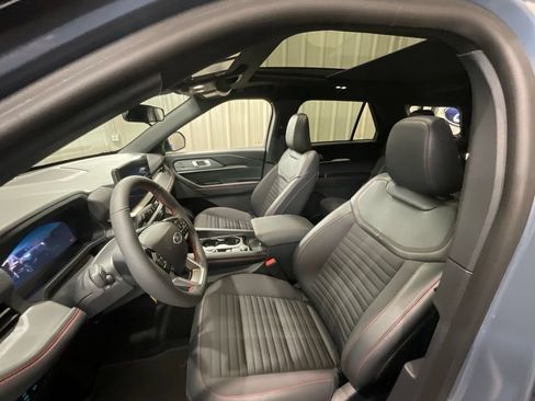 Used 2026 Ford Explorer ST-Line AWD/4WD image 9