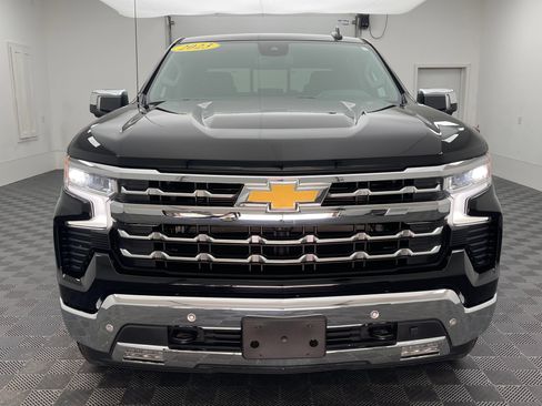 Used 2023 Chevrolet Silverado 1500 LTZ w/ LTZ Convenience Package II AWD/4WD image 13