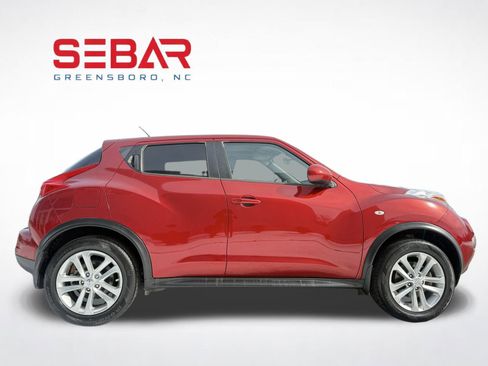 Used 2014 Nissan Juke SV w/ Navigation Package AWD/4WD image 6
