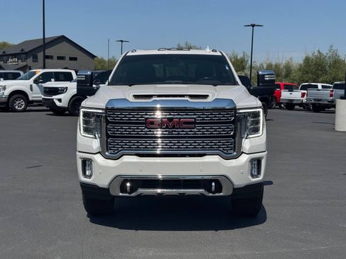 Used 2022 GMC Sierra 3500 Denali AWD/4WD image 2