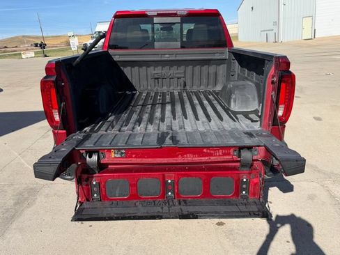 Used 2023 GMC Sierra 1500 SLT w/ SLT Premium Plus Package AWD/4WD image 10