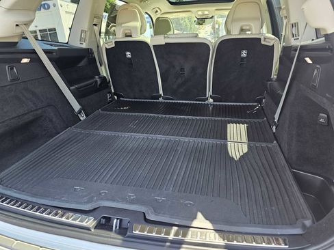 Certified 2023 Volvo XC90 B6 Plus w/ Protection Package Premier AWD/4WD image 16