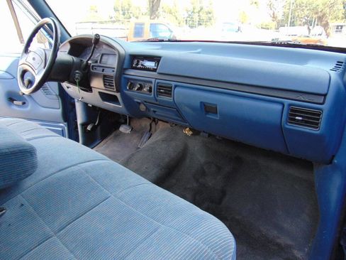 Used 1996 Ford F250 2WD Regular Cab image 29