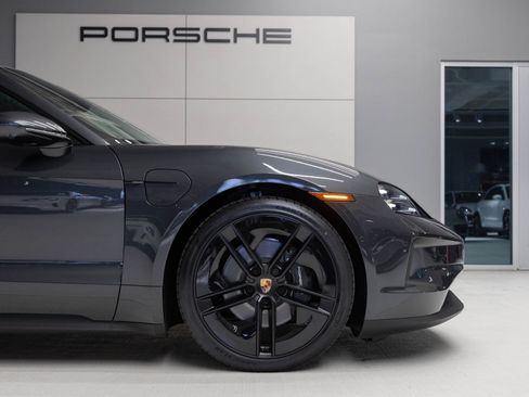 Used 2025 Porsche Taycan 4 image 11