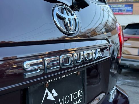 Used 2015 Toyota Sequoia SR5 image 9