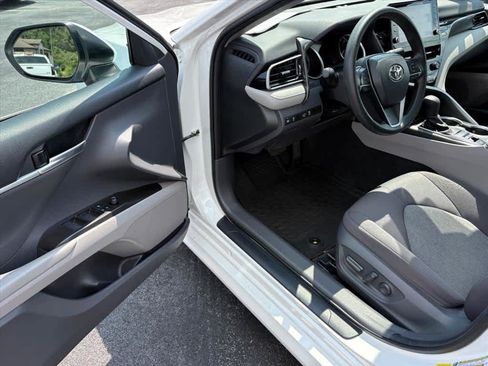 Used 2021 Toyota Camry LE w/ Audio Upgrade Package FWD image 19