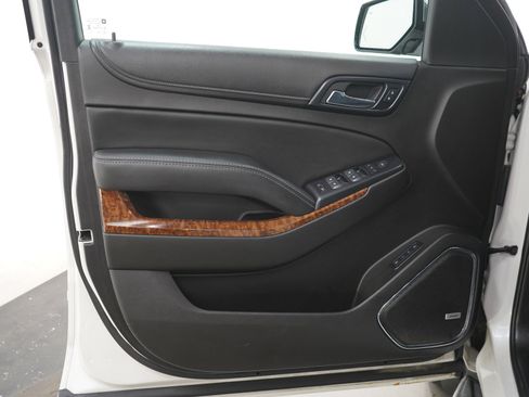 Used 2017 Chevrolet Tahoe Premier AWD/4WD image 23