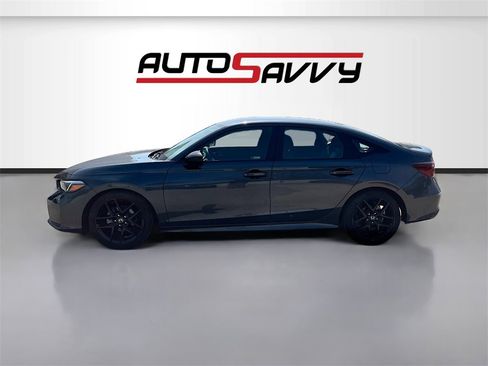 Used 2025 Honda Civic Sport image 4