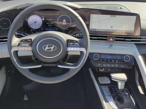 New 2026 Hyundai Elantra Limited FWD image 6