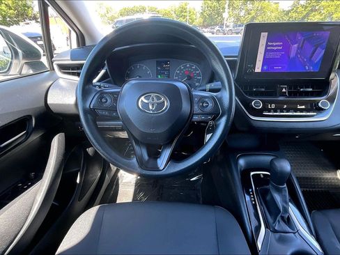 Used 2024 Toyota Corolla LE FWD image 5