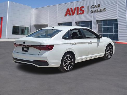 Used 2025 Volkswagen Jetta Sport FWD image 6