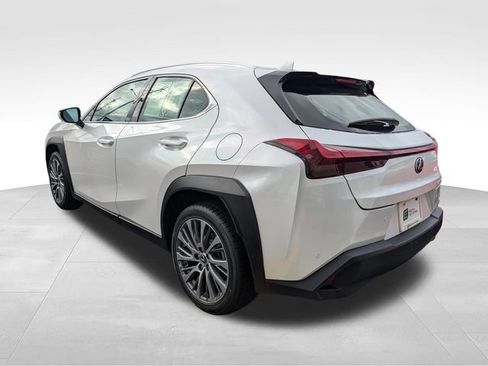 Used 2024 Lexus UX 250h FWD image 5