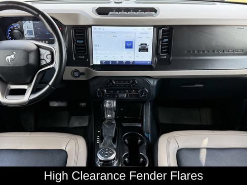 Used 2022 Ford Bronco Wildtrak AWD/4WD image 15
