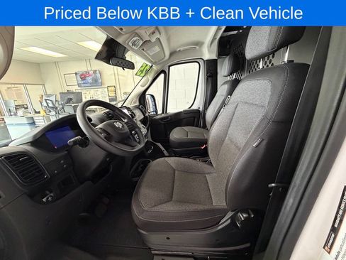 Used 2025 RAM ProMaster 2500 w/ U-Haul Equipment Group FWD image 8