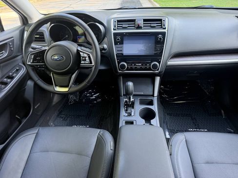 Used 2019 Subaru Outback 2.5i Limited AWD/4WD image 17