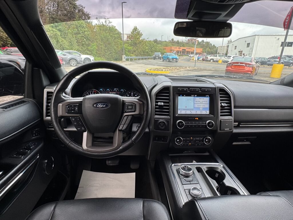 Used 2018 Ford Expedition Max XLT w/ Equipment Group 202A AWD/4WD image 26