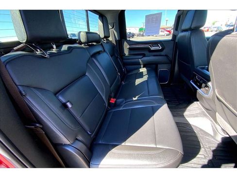 Used 2024 GMC Sierra 1500 SLT w/ SLT Convenience Package AWD/4WD image 29