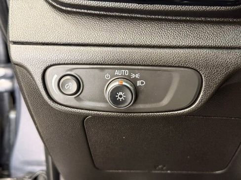 Used 2023 Chevrolet Bolt LT FWD image 30
