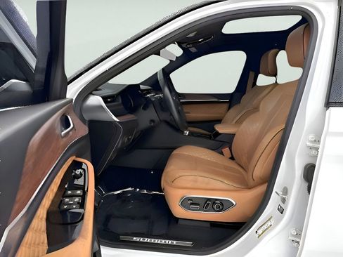 Used 2022 Jeep Grand Cherokee L Summit w/ Advanced Protech Group IV image 25