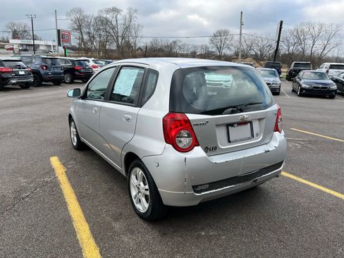 Used 2011 Chevrolet Aveo5 LT w/ Power and Convenience Package image 7