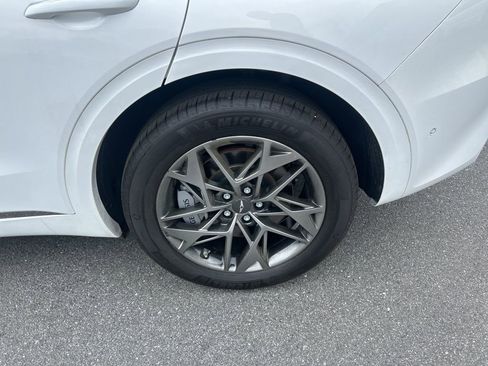 Used 2023 Genesis GV70 2.5T w/ Advanced Package image 6