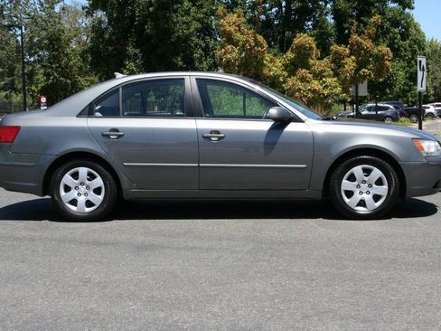 Used 2009 Hyundai Sonata GLS FWD image 4
