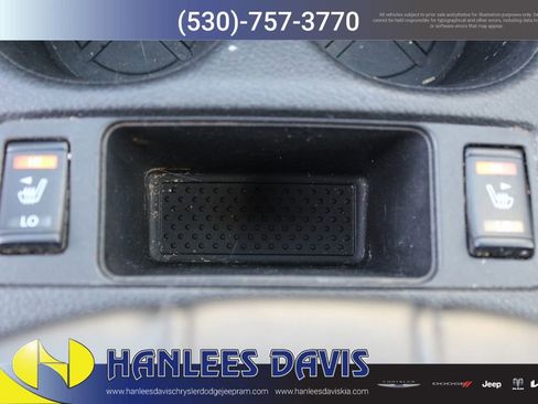 Used 2018 Nissan Rogue SL image 18