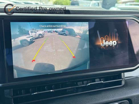 Certified 2024 Jeep Wrangler Unlimited AWD/4WD image 19