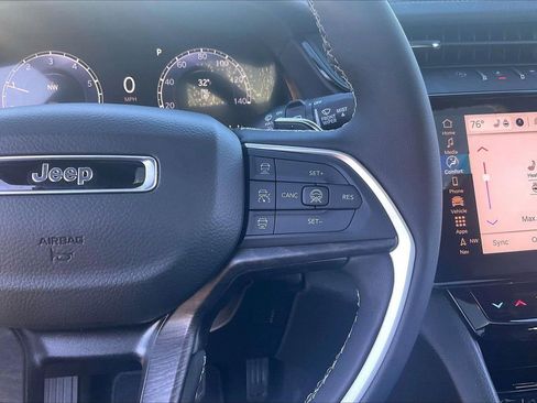 New 2026 Jeep Grand Cherokee Altitude image 29