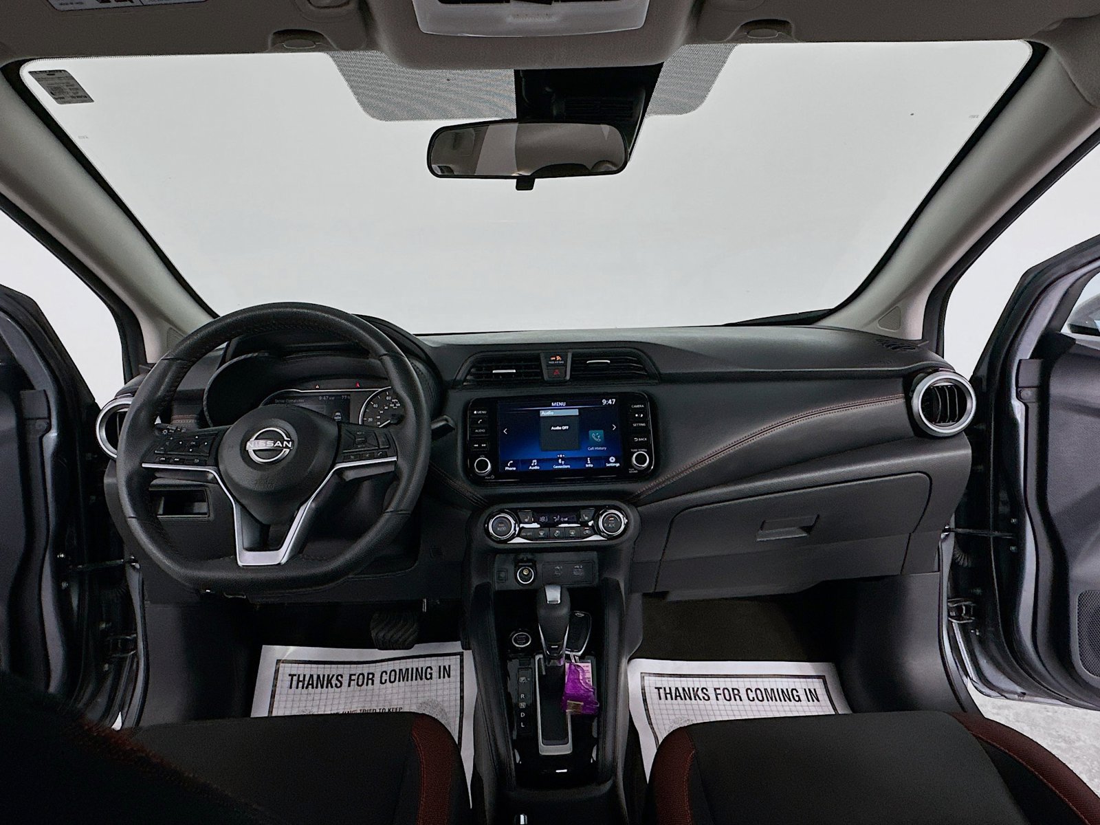 Used 2024 Nissan Versa SR FWD image 10