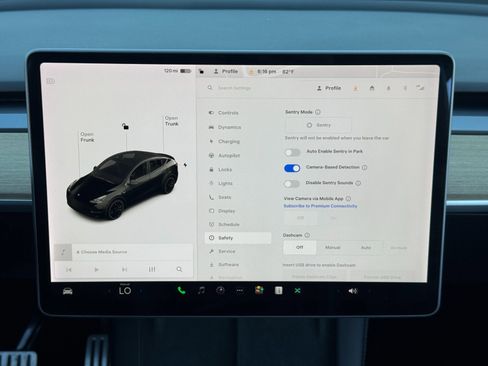 Used 2021 Tesla Model Y Performance image 29