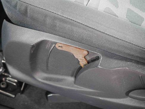 Used 2012 Ford Transit Connect XLT Premium image 25