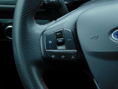 Used 2024 Ford Escape ST-Line image 18