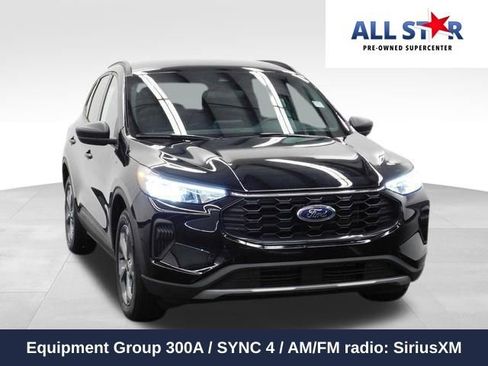 Used 2025 Ford Escape ST-Line image 1