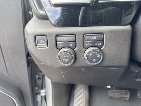 Used 2023 Chevrolet Silverado 1500 LT image 17