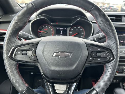Used 2023 Chevrolet TrailBlazer RS image 25