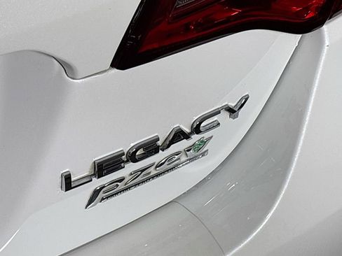 Used 2017 Subaru Legacy 2.5i Premium image 25