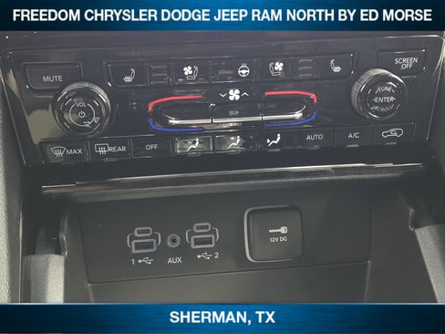 New 2025 Jeep Grand Cherokee Summit w/ Obsidian Package AWD/4WD image 13