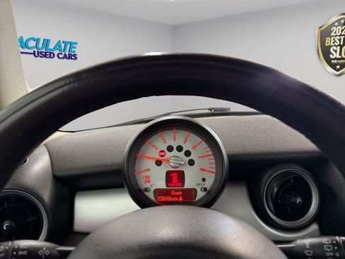 Used 2013 MINI Cooper Hardtop image 9