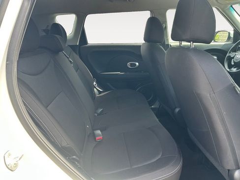 Used 2019 Kia Soul FWD image 24