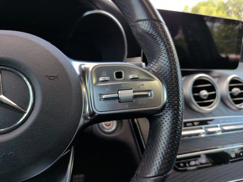Used 2022 Mercedes-Benz GLC 300 image 21