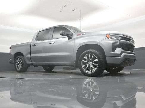 Used 2024 Chevrolet Silverado 1500 RST AWD/4WD image 44