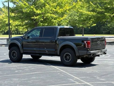 Used 2018 Ford F150 Raptor w/ Equipment Group 802A Luxury AWD/4WD image 4