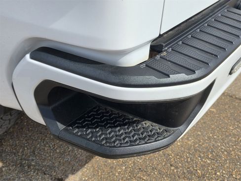 Used 2022 GMC Sierra 1500 AT4 w/ AT4 Preferred Package image 25