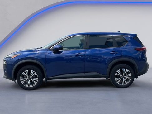 Used 2023 Nissan Rogue SV FWD image 3